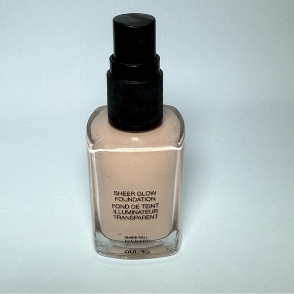 NARS Sheer Glow Foundation Shade Mont Blanc - Picture 5 of 5